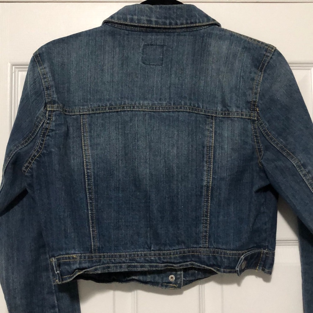 Distressed jean jacket - Picture 4 of 4
